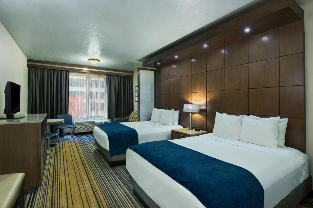 Oxford Suites Spokane Downtown Exterior foto