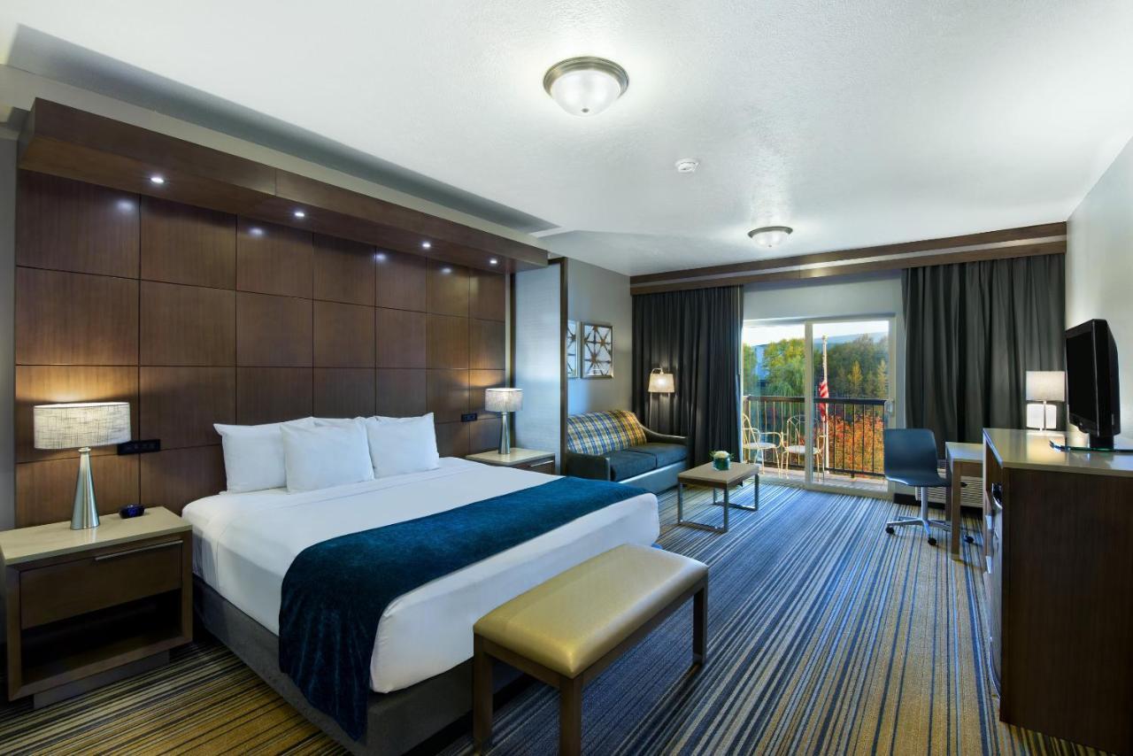 Oxford Suites Spokane Downtown Exterior foto